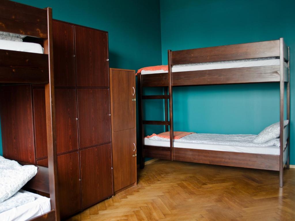 Tramp Aparthostel Krakow Bagian luar foto