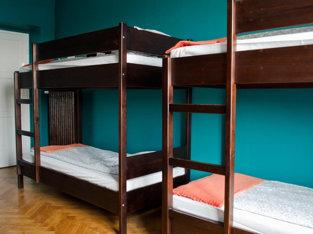Tramp Aparthostel Krakow Bagian luar foto