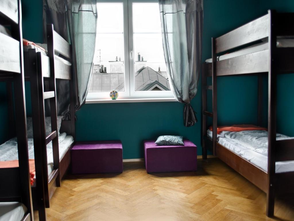 Tramp Aparthostel Krakow Bagian luar foto