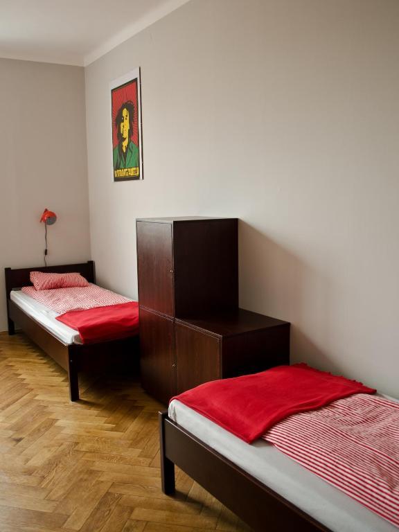 Tramp Aparthostel Krakow Bagian luar foto