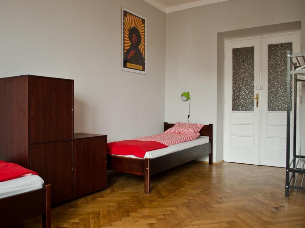 Tramp Aparthostel Krakow Bagian luar foto