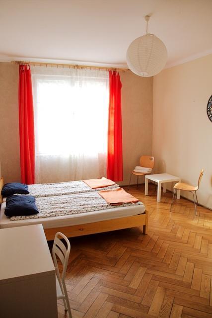Tramp Aparthostel Krakow Bagian luar foto